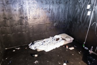 Foto Waiting Room 05