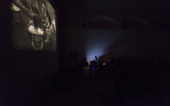 Foto Into the Home Movies 06