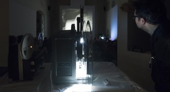 Foto Into the Home Movies 08