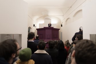 Foto And where are all the people 16