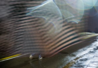 Foto Exaggerated Footsteps 10