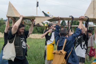 Foto UFO garage bar 08