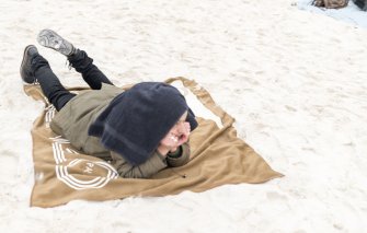 Peng on the Beach 20