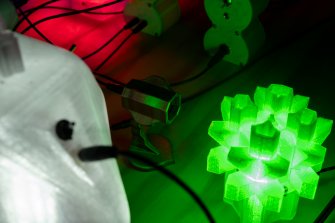 Foto Mesh Manifold 05