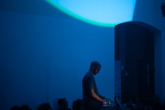 Foto Caustic Surface 11